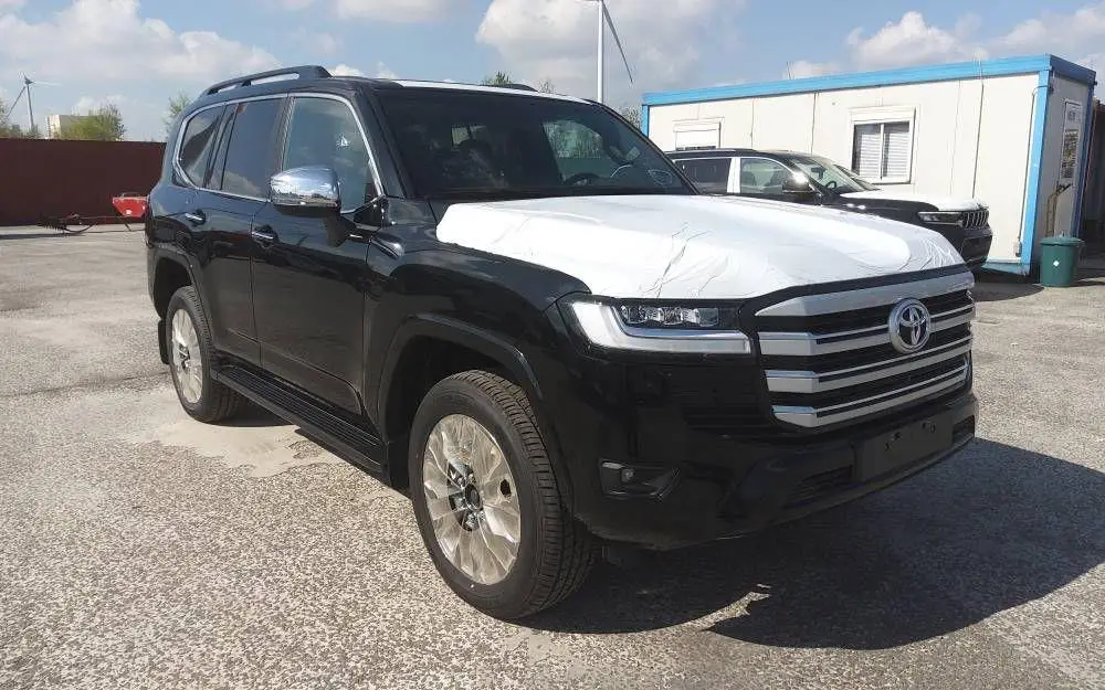 2026 Toyota Land Cruiser 300